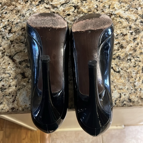 Stuart Weitzman shoes - Picture 8 of 9